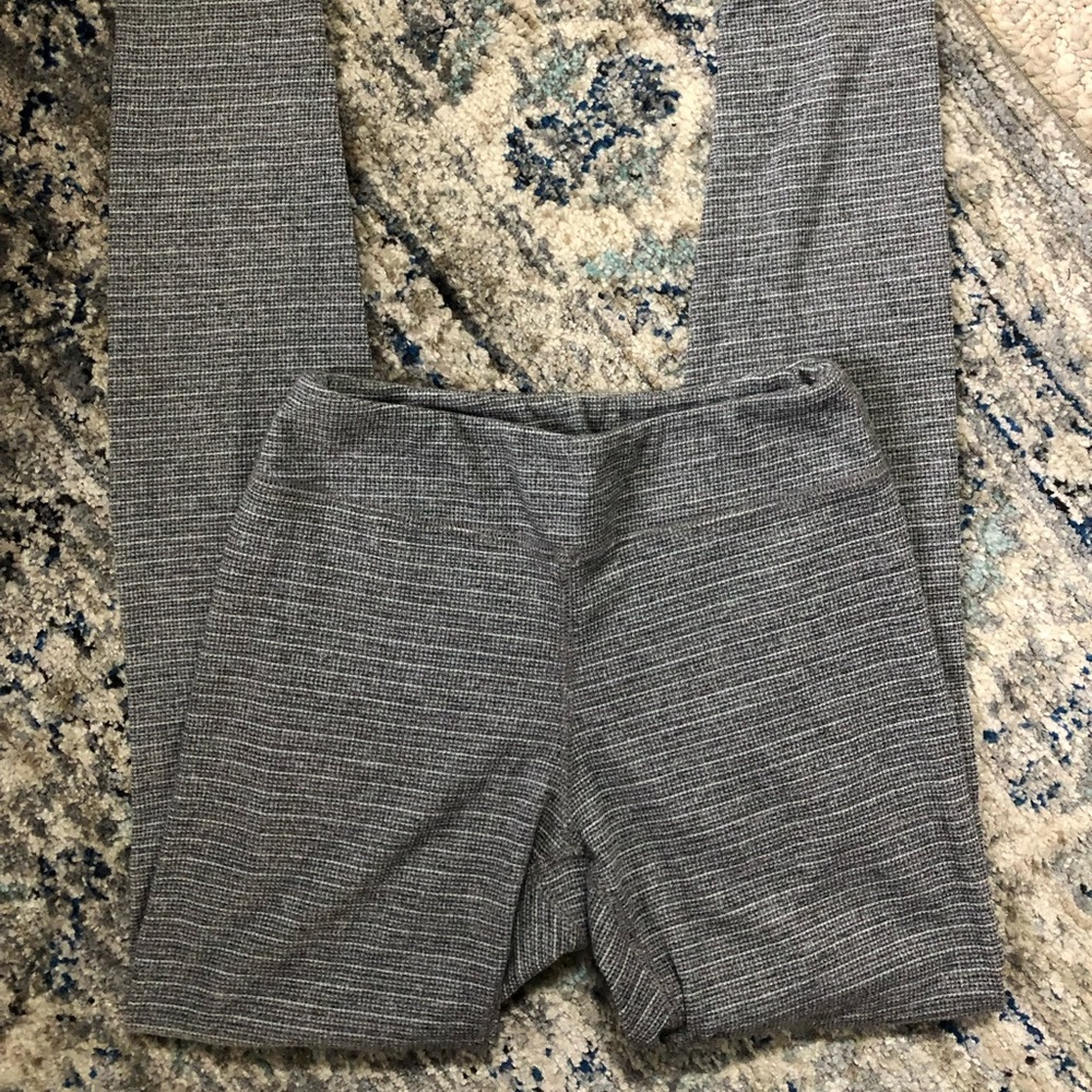 Very soft gray brandy Melville leggings!